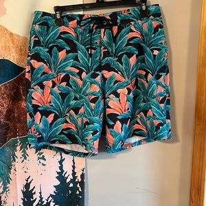 Men’s American Eagle Hawaiian Swim Shorts